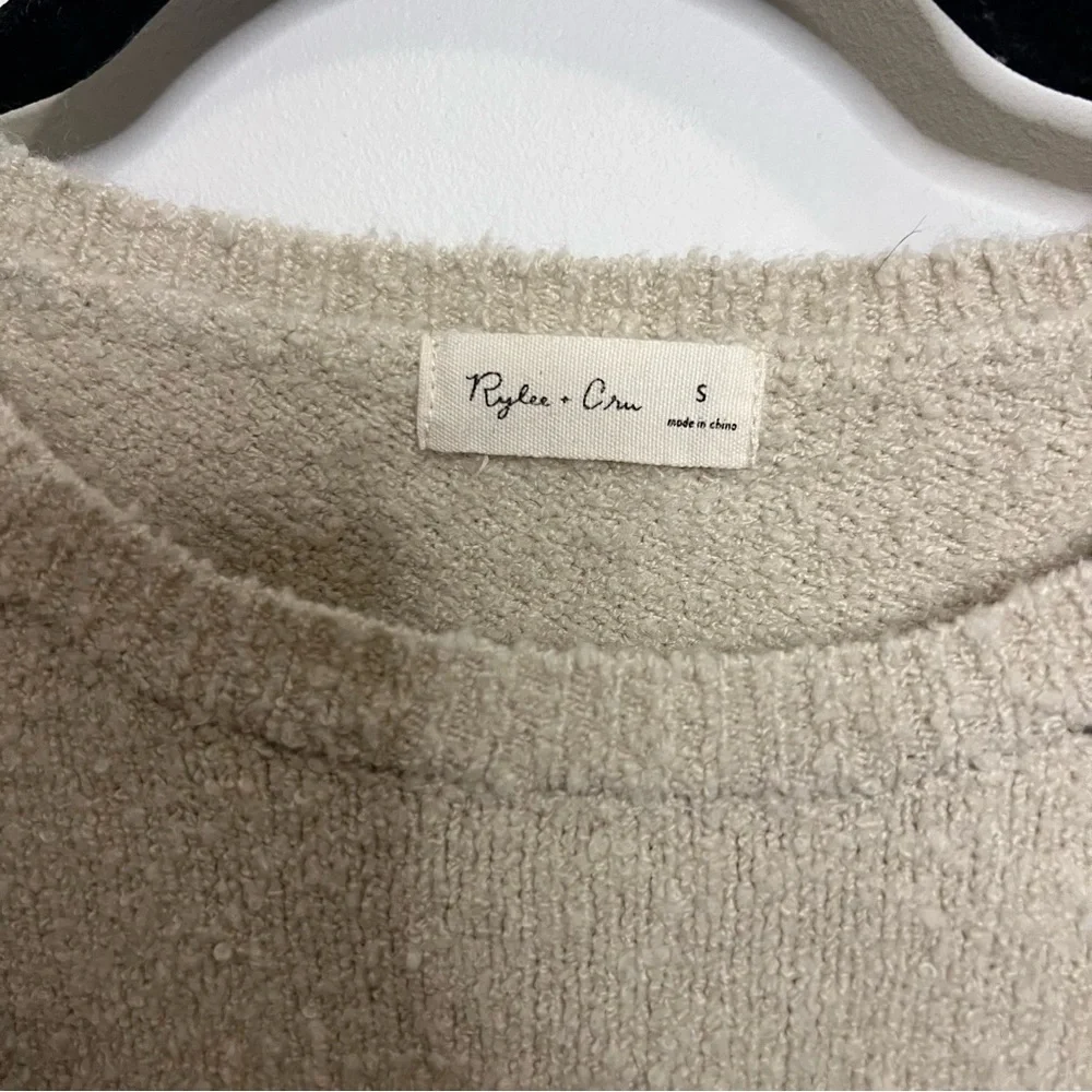 Rylee Cru Women's Cream Sweater with Horseshoe Design Western Cowgirl Horse - Picture 4 of 7